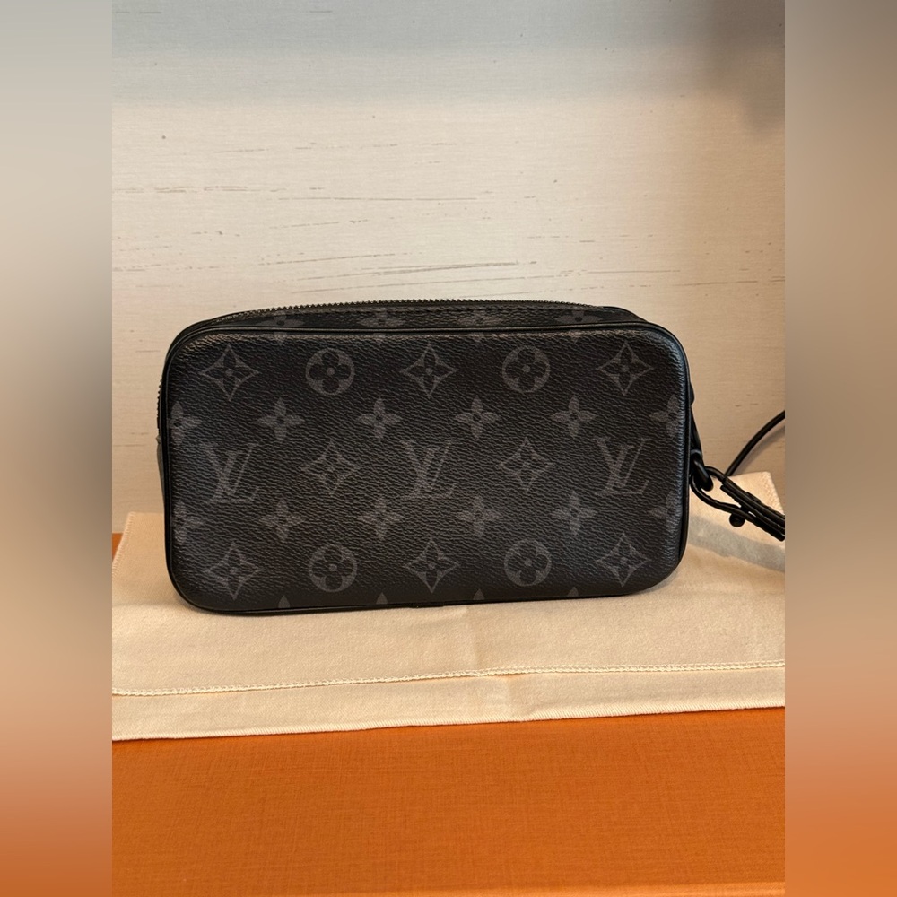 Louis Vuitton Eclipse Monogram Volga wristlet Bag - Picture 3 of 9